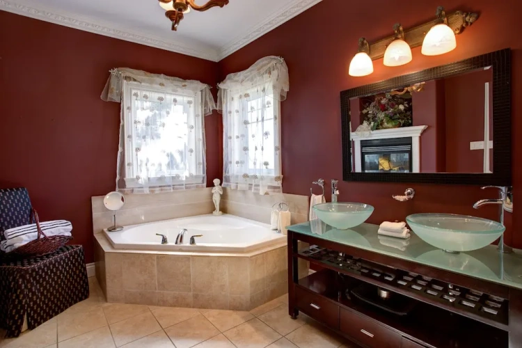 Luxury Double Basement Suite