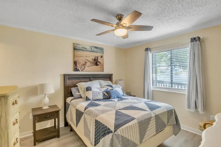 Almost Heaven 2 Bedroom Condo by RedAwning