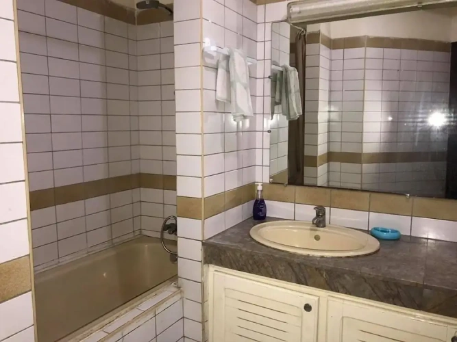 3 Bedrooms Apartment