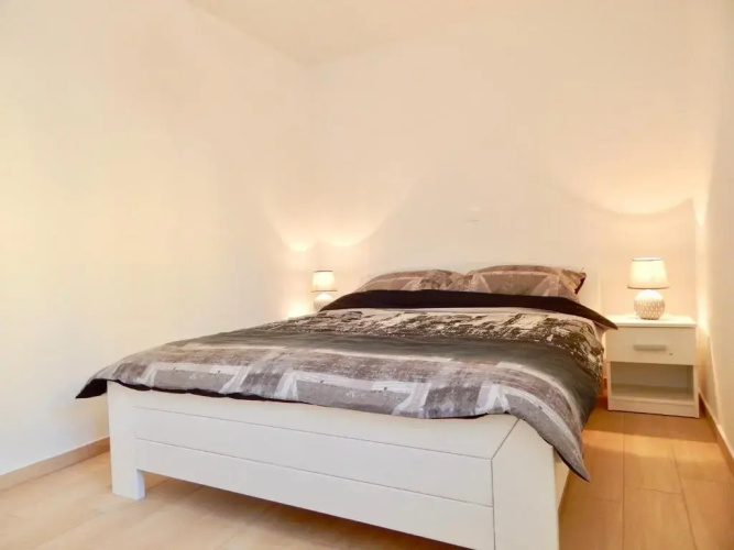 Apartments Mira