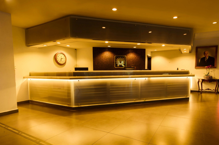Riande Aeropuerto Hotel & Casino