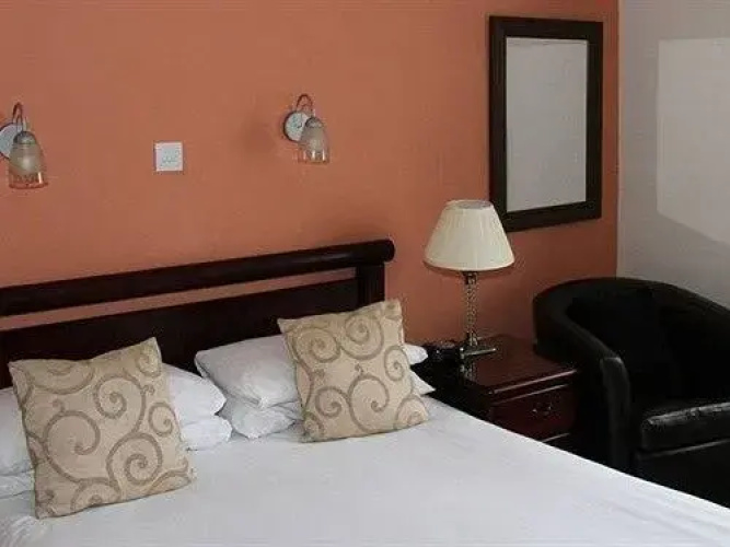 Canterbury Hotel
