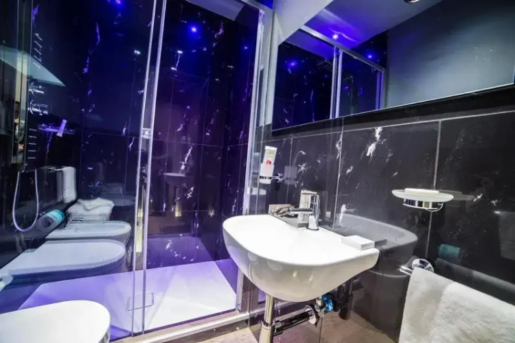 Standard Double room with view