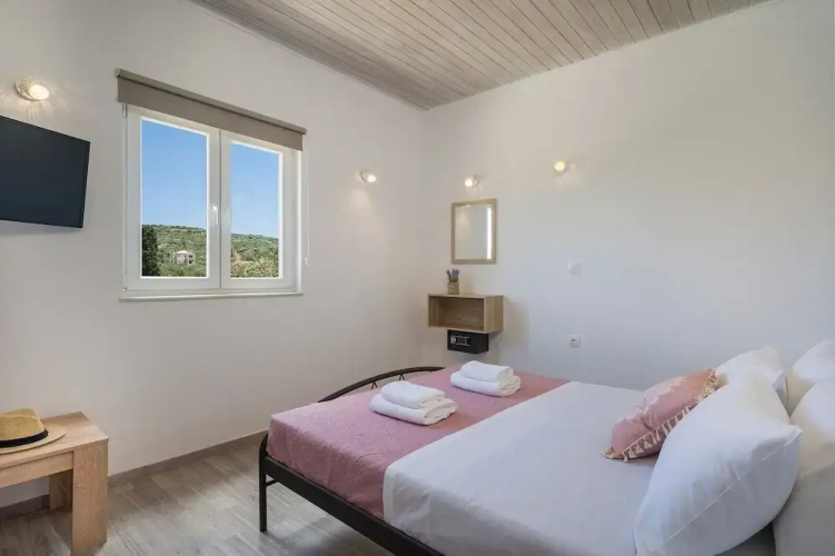 B&M Villa Sirili