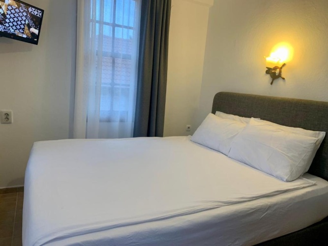Economy Triple room