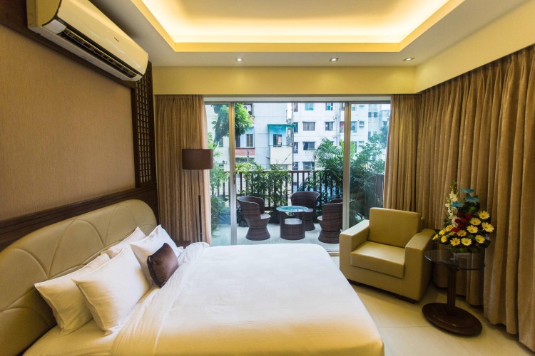 Quadruple Junior Suite