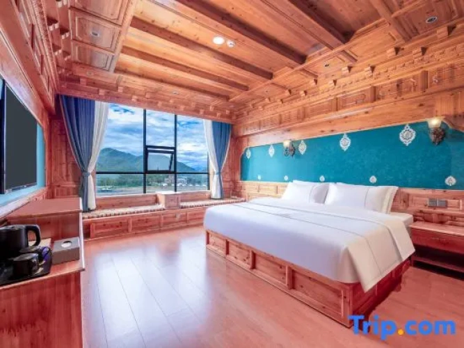 Standard Double room with mountain view