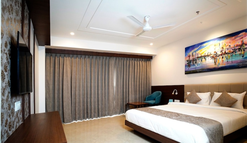 Swarna Hotel & Resort