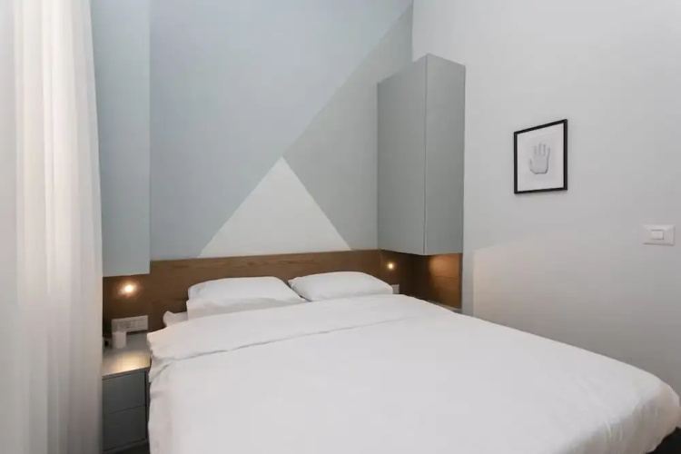 De Picciotto Suites