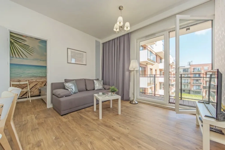 2 Bedrooms Apartment