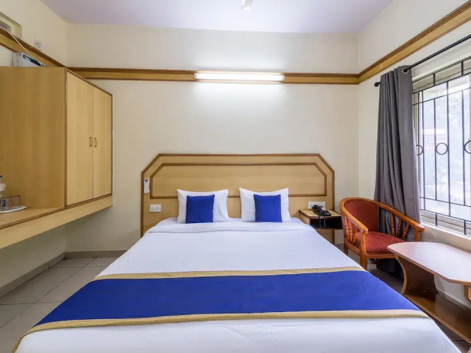 OYO 649 Hotel Ajantha Trinity Inn
