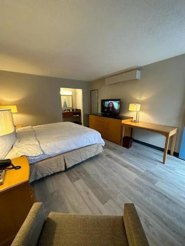 Knights Inn Lanett