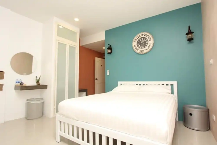 Standard room with balcony