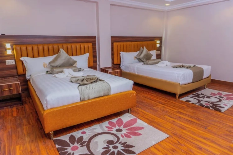 Standard Twin room with balcony