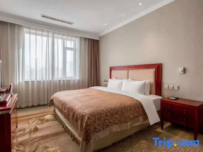 Deluxe Family Suite