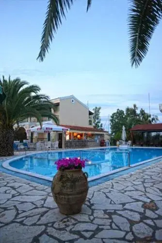 Zefiros Apartments