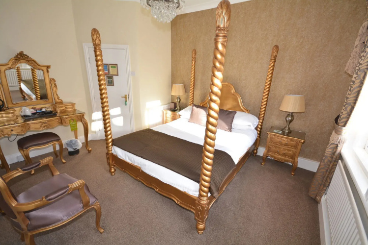 Lemonfield Hotel
