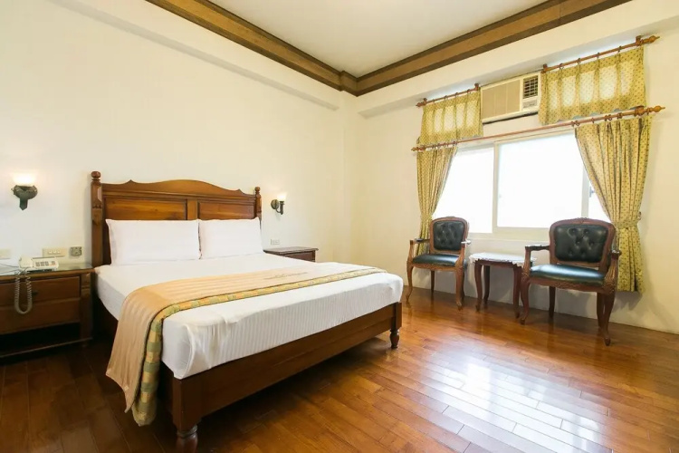 Jing Ai Hotel