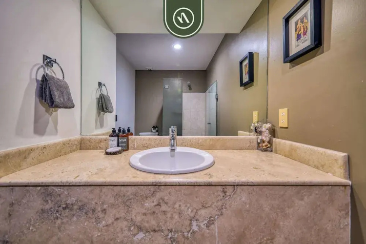 Oceanfron 4 BR Condo - Beach - Wyndham Pool