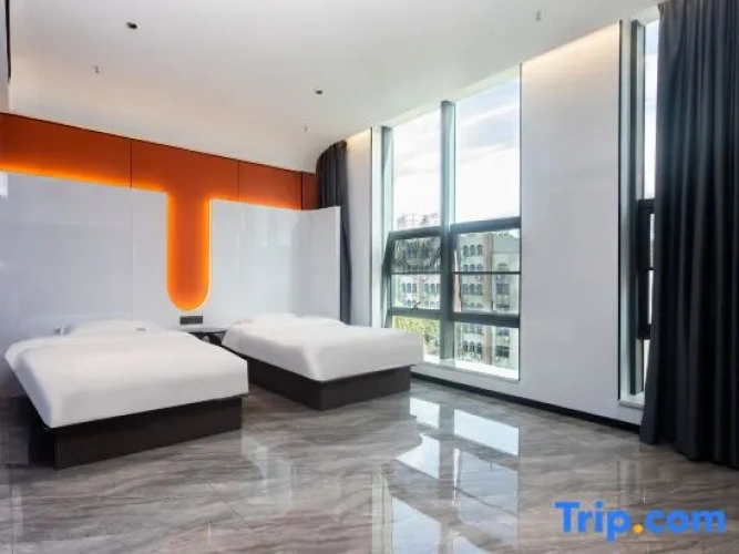 Luxury Twin room