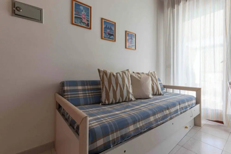 Great Accommodation With Balcony