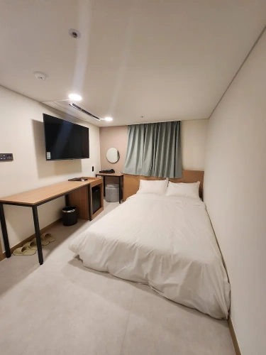 Deluxe Double room with city view