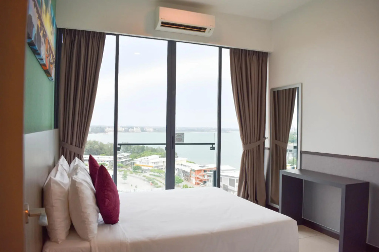D'Wharf Hotel & Serviced Residence