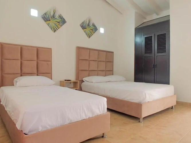 Standard Triple room
