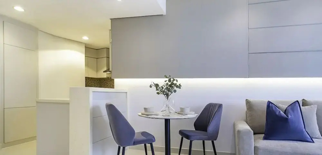 LUX The Voleo Canal View Suite