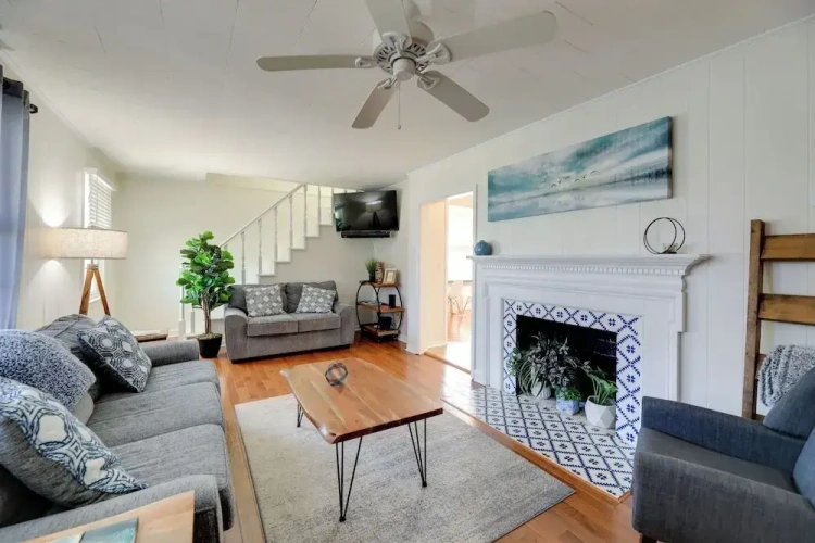 2 Bedrooms Cottage