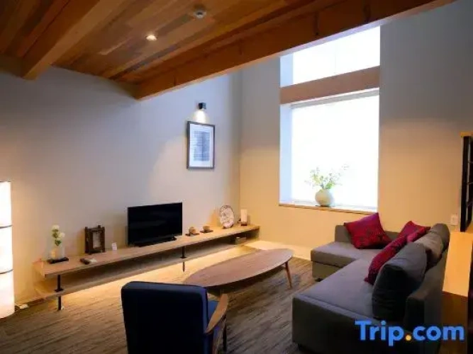 2 Bedrooms Suite