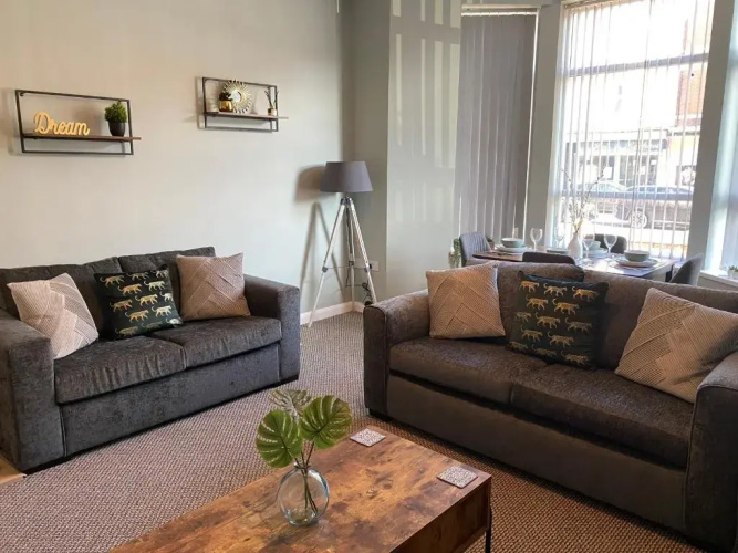 Blackpool Sleepover Apartment 1 Free Parking Sleeps 6