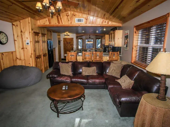 Comfy Cabin #1370