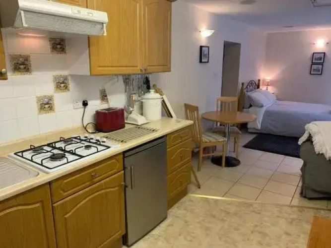 Whitestone Cottage