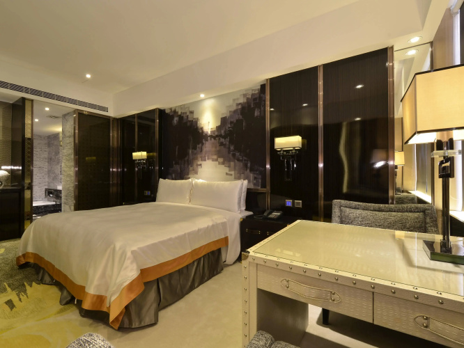 Puli Ease Hotel