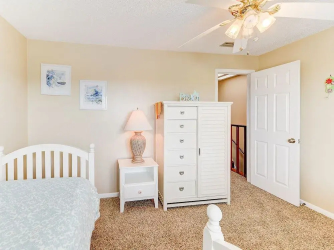 Surfside Six E by Distinctive Beach Rentals