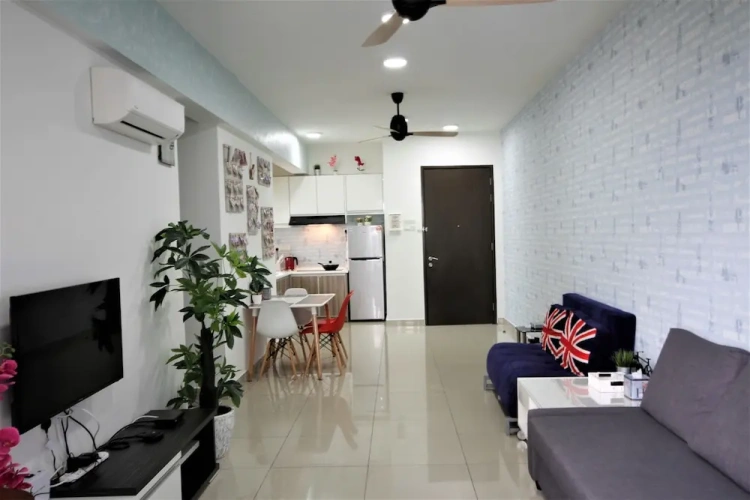 2 Bedrooms Apartment