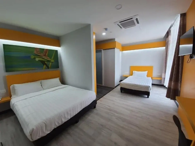 Standard Triple room