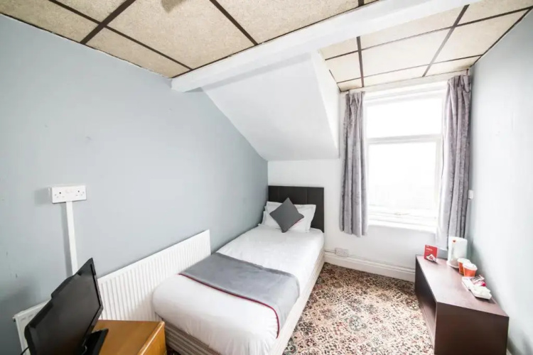 MyRoomz Silver Strand Hotel