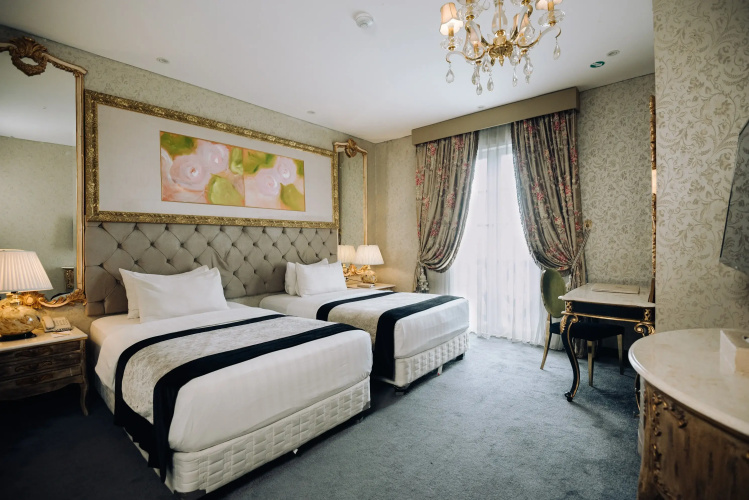 Amaroossa Royal Bogor