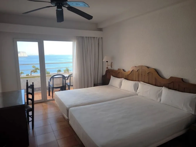 Standard Double room with sea view