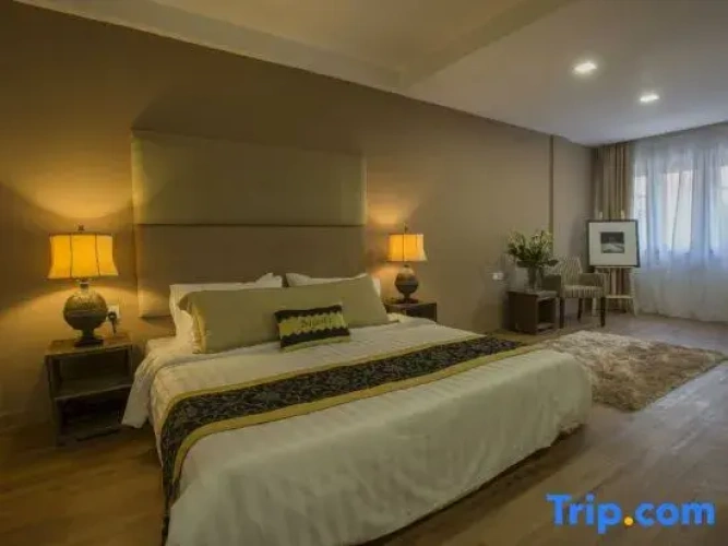 Deluxe Double Suite