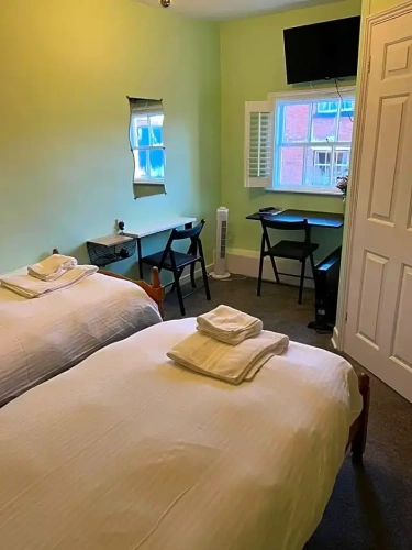 Economy Twin room