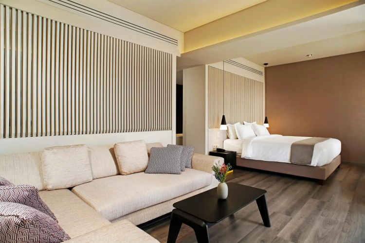 Lozenge Hotel