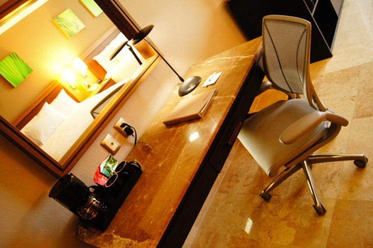 1 Bedroom Suite with balcony