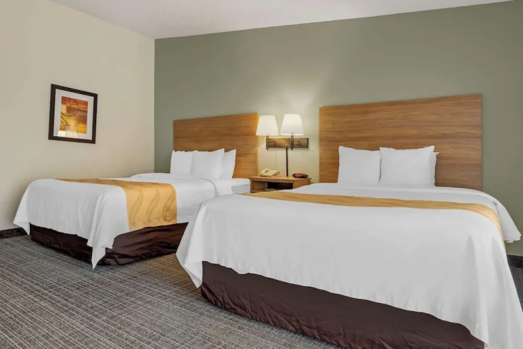 Suite with balcony