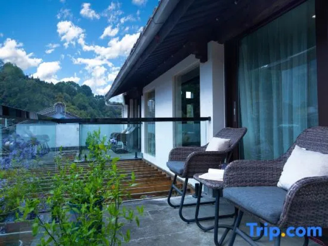 fanhua Light Luxury Inn