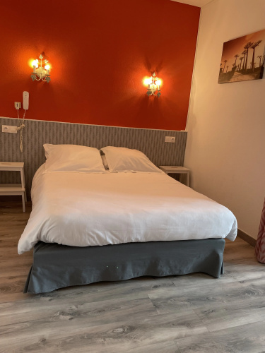 Logis Hotel Le Clement V