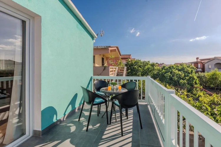 Family Apartment with balcony
