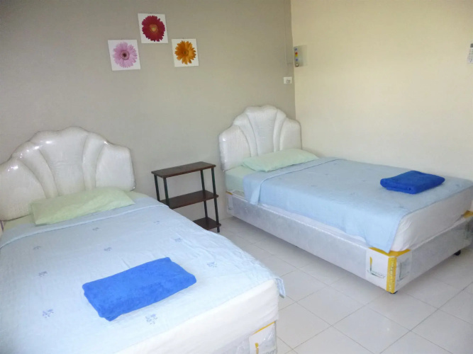 Pineapple Guesthouse Karon